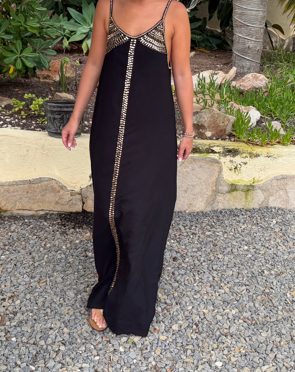 Theia Limited Edition Dress: Elegant hand-embroided backless dress
